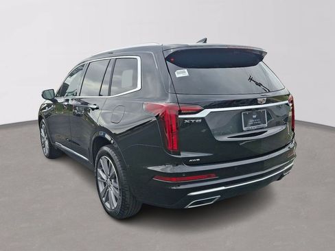 Certified 2025 Cadillac XT6 Premium Luxury w/ Technology Package AWD/4WD image 4