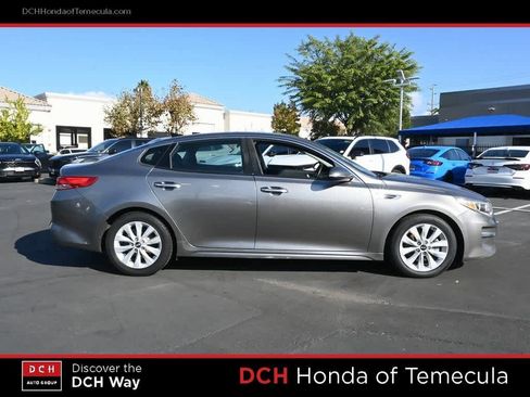 Used 2016 Kia Optima EX w/ Premium Package image 5