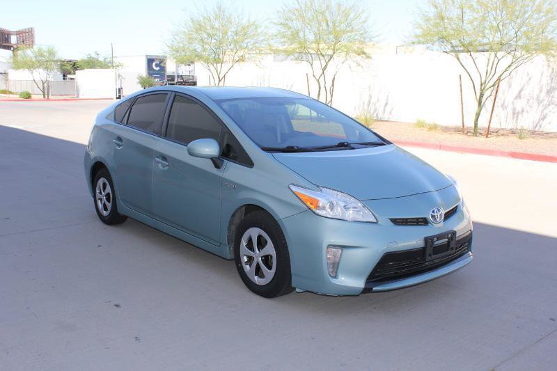 Used 2015 Toyota Prius Two FWD image 3