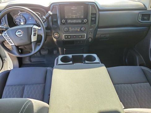Used 2022 Nissan Titan S RWD image 17
