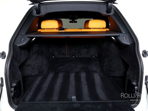 Used 2025 Rolls-Royce Cullinan AWD/4WD image 24
