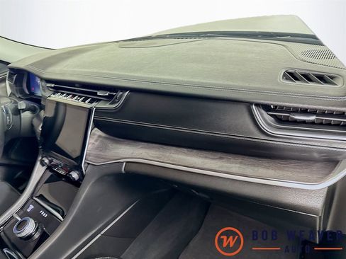 Used 2023 Jeep Grand Cherokee L Limited w/ Luxury Tech Group II image 31