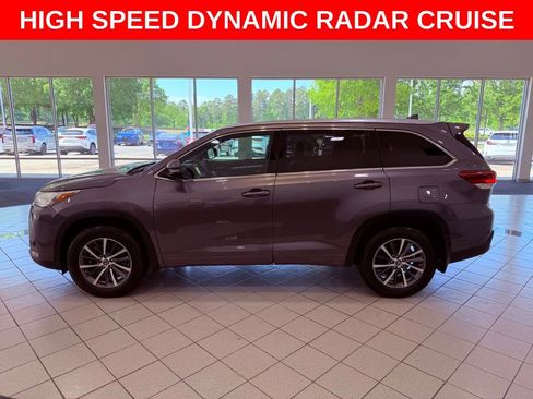 Used 2018 Toyota Highlander XLE image 4