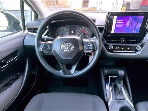 Used 2024 Toyota Corolla LE image 6