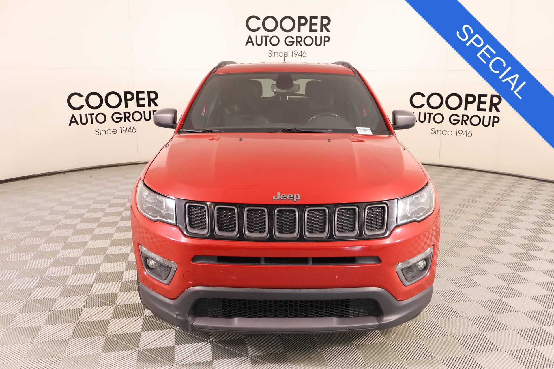 Used 2021 Jeep Compass Latitude FWD image 10