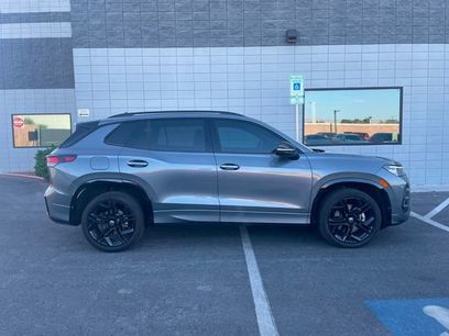 Used 2025 Volkswagen Tiguan SE R-Line