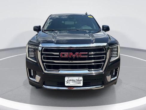 Used 2023 GMC Yukon XL SLT w/ SLT Luxury Package AWD/4WD image 2