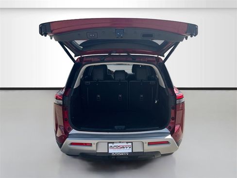 Used 2022 Nissan Pathfinder SL w/ SL Premium Package image 27