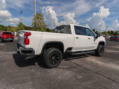 Used 2023 Chevrolet Silverado 2500 LTZ AWD/4WD image 10