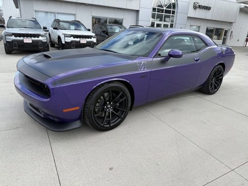 Used 2023 Dodge Challenger R/T Scat Pack w/ T/A Package image 3