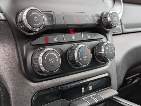 Used 2023 RAM 1500 Big Horn AWD/4WD image 22