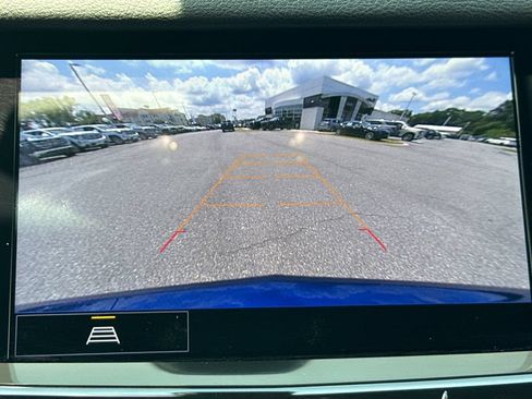 Certified 2025 Cadillac XT6 Premium Luxury FWD image 32