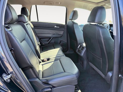Certified 2023 Volkswagen Atlas SE w/ Panoramic Sunroof Package AWD/4WD image 18
