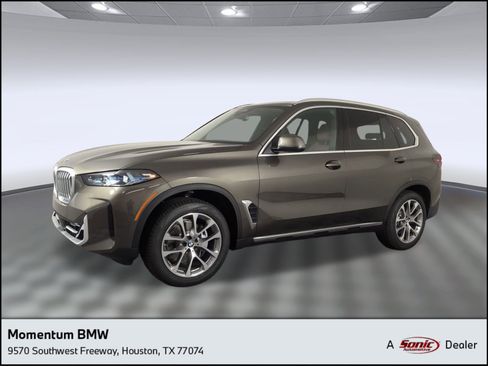 Used 2026 BMW X5 sDrive40i w/ Premium Package image 1