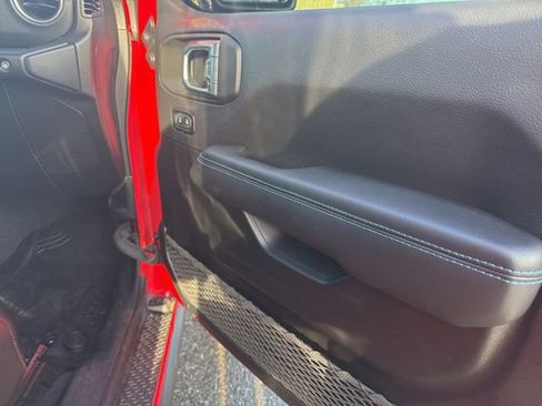 Used 2021 Jeep Wrangler Unlimited Rubicon 4xe w/ Cold Weather Group image 10