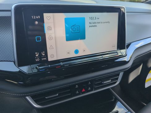 New 2026 Volkswagen Atlas Cross Sport SEL R-Line image 26