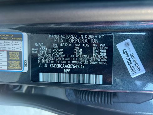 Used 2024 Kia Seltos EX image 25