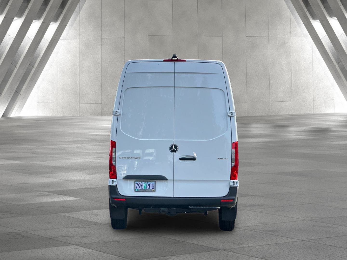 Used 2025 Mercedes-Benz Sprinter 2500 image 5
