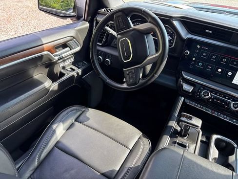 Used 2024 GMC Sierra 1500 Denali AWD/4WD image 22