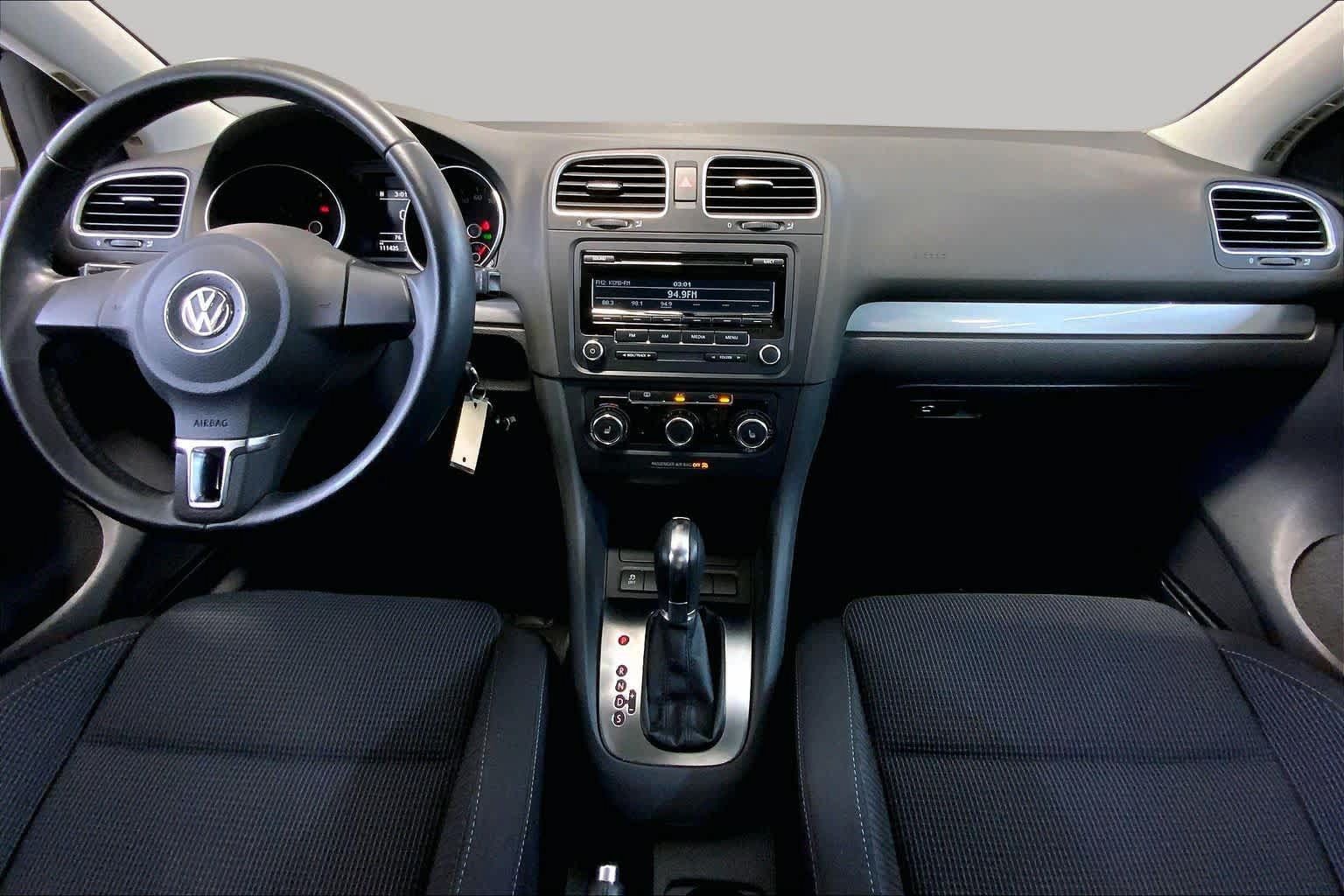 Used 2013 Volkswagen Golf 4-Door FWD image 15