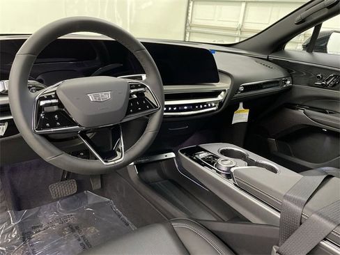 New 2025 Cadillac Lyriq Sport image 21