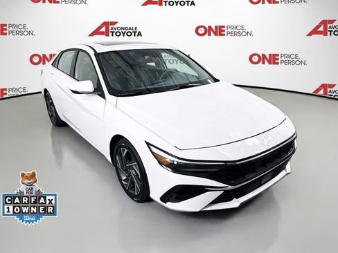 Used 2025 Hyundai Elantra SEL FWD image 1