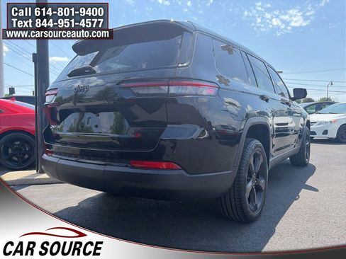 Used 2022 Jeep Grand Cherokee L Limited w/ Black Appearance Package AWD/4WD image 5