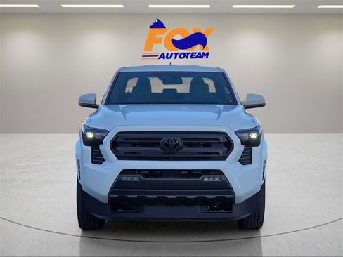 New 2026 Toyota Tacoma SR5 image 8