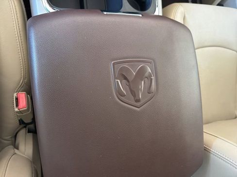 Used 2017 RAM 1500 Laramie AWD/4WD image 31
