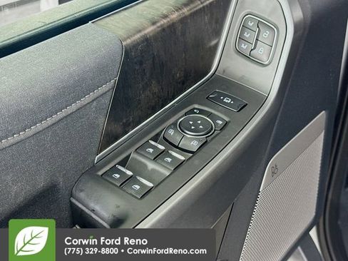 New 2026 Ford F250 Lariat w/ Black Appearance Package image 19