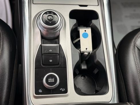 Used 2022 Ford Explorer Limited w/ Equipment Group 301A AWD/4WD image 33