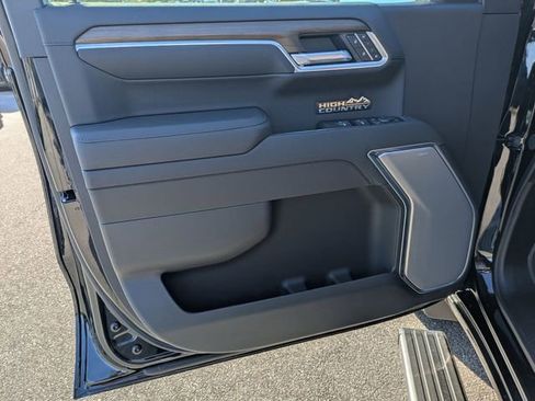 New 2026 Chevrolet Silverado 1500 High Country image 9