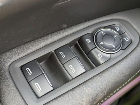 Used 2024 Cadillac XT5 Premium Luxury image 15