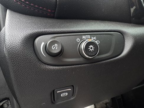 Used 2023 Chevrolet Blazer RS image 23