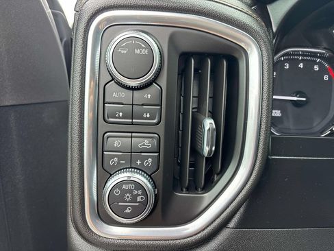 Used 2021 GMC Sierra 2500 AT4 w/ Snow Plow Prep/Camper Package AWD/4WD image 23