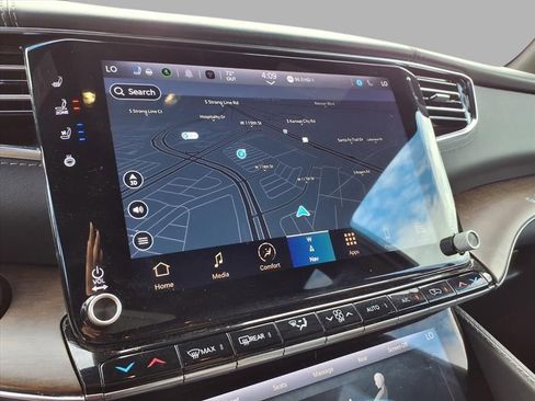 Used 2023 Jeep Grand Wagoneer 4WD image 7