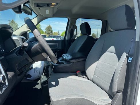 Used 2023 RAM 1500 Classic SLT w/ Electronics Group AWD/4WD image 10