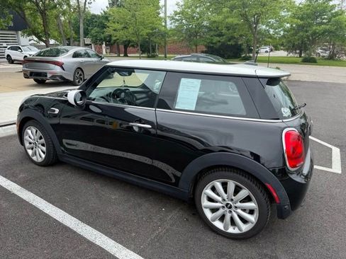 Used 2020 MINI Cooper 2-Door Hardtop FWD image 4
