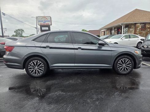 Used 2019 Volkswagen Jetta SE FWD image 6