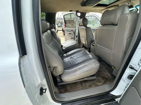 Used 2002 GMC Yukon XL Denali AWD/4WD image 45
