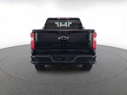 Used 2025 Chevrolet Silverado 2500 LTZ w/ LTZ Plus Package AWD/4WD image 6