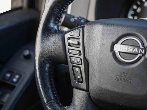 Used 2023 Nissan Frontier SV w/ SV Convenience Package image 19