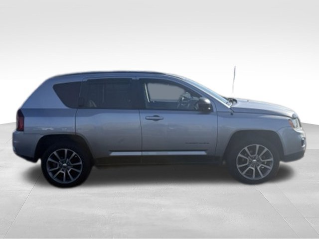Used 2017 Jeep Compass Sport w/ Power Value Group AWD/4WD image 10