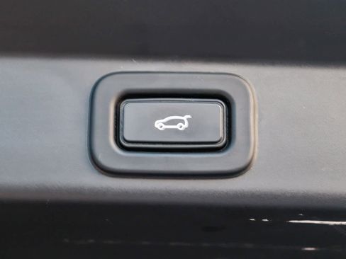 Used 2023 Land Rover Range Rover Sport SE image 34