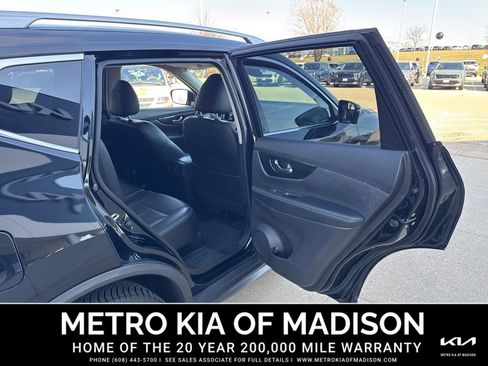 Used 2018 Nissan Rogue SL w/ Premium Package AWD/4WD image 33