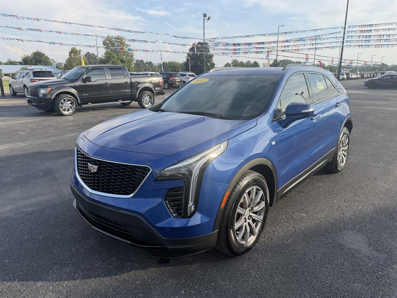 Used 2021 Cadillac XT4 Sport w/ Driver Awareness Package FWD image 9