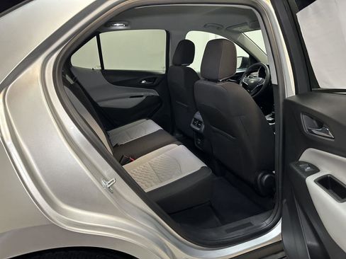 Used 2020 Chevrolet Equinox LS w/ LS Convenience Package image 36