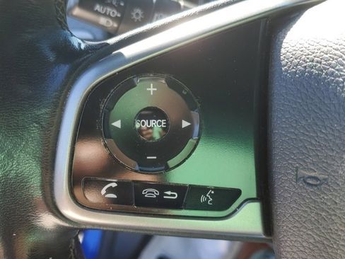 Used 2018 Honda Civic Sport image 14