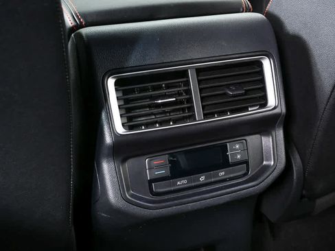 Certified 2025 Volkswagen Atlas Peak Edition SE image 20