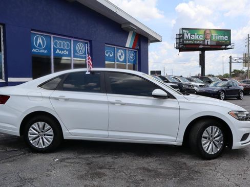 Used 2019 Volkswagen Jetta SE FWD image 5
